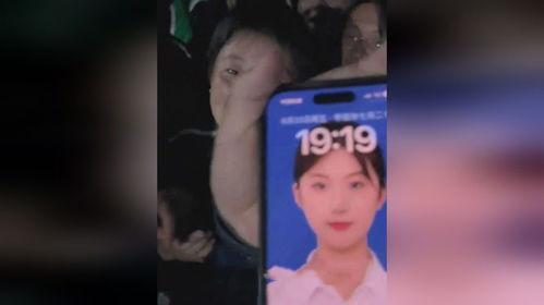 女生熬夜娱乐吃瓜酱视频,女生娱乐生活新趋势